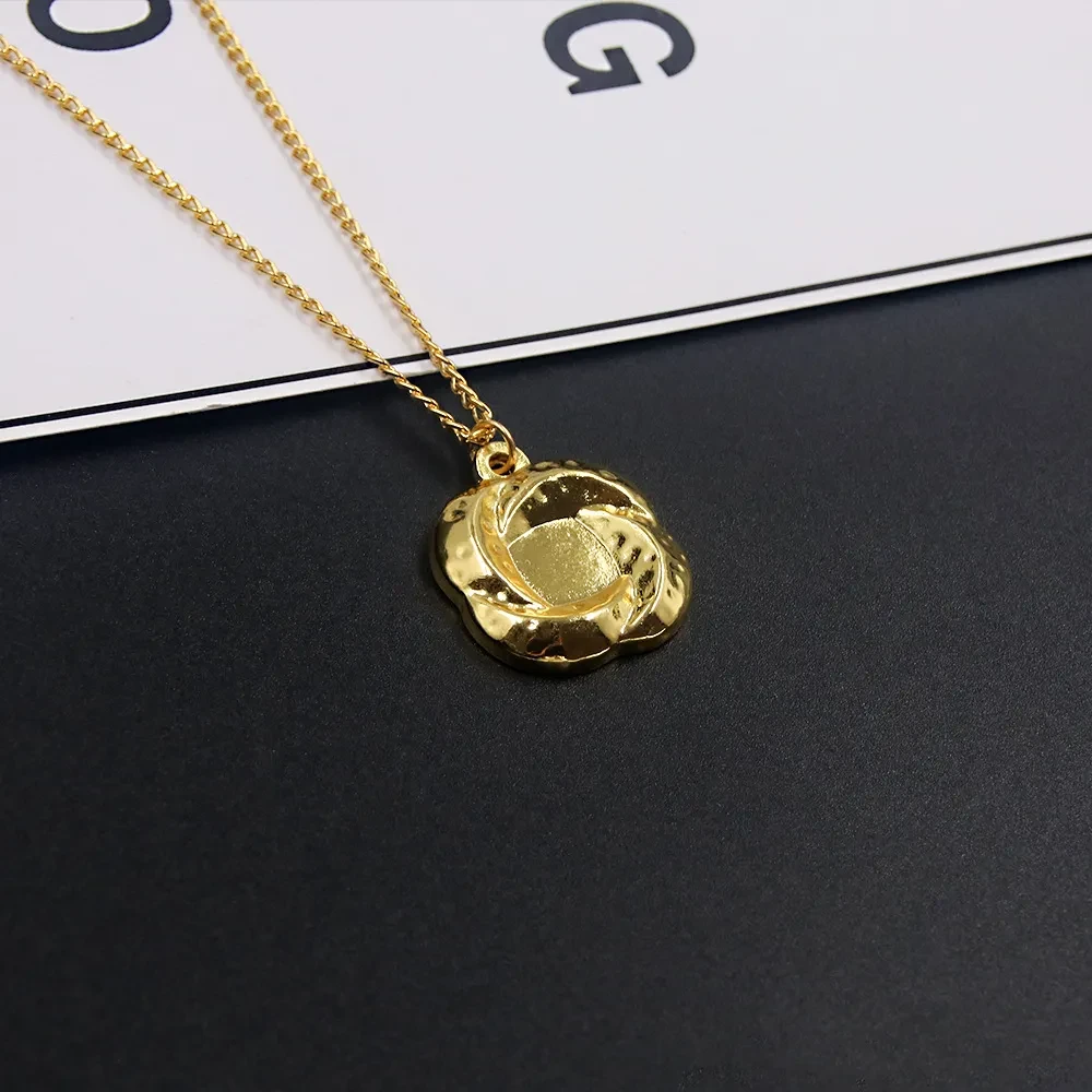 Chest Pendant Necklace Princess Thorn Flower