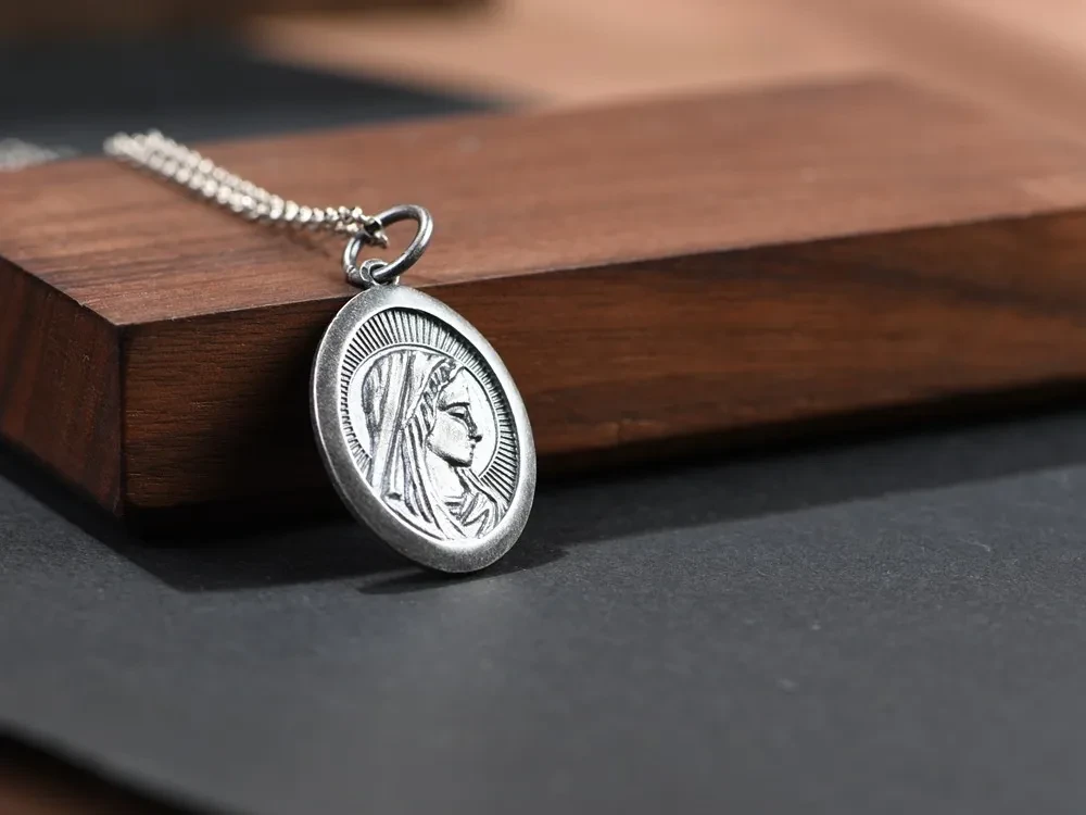 Special-interest Design Pendant Silver Brand