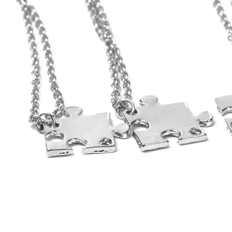 Four Petal Stitching Love Heart Pendant Necklace
