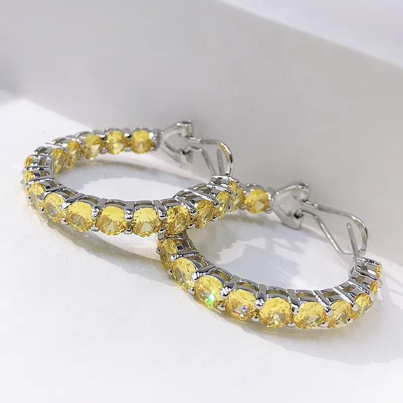 S925 Sterling Silver Inlaid 40 High Carbon Diamond Yellow Diamond Simple Ear Clip