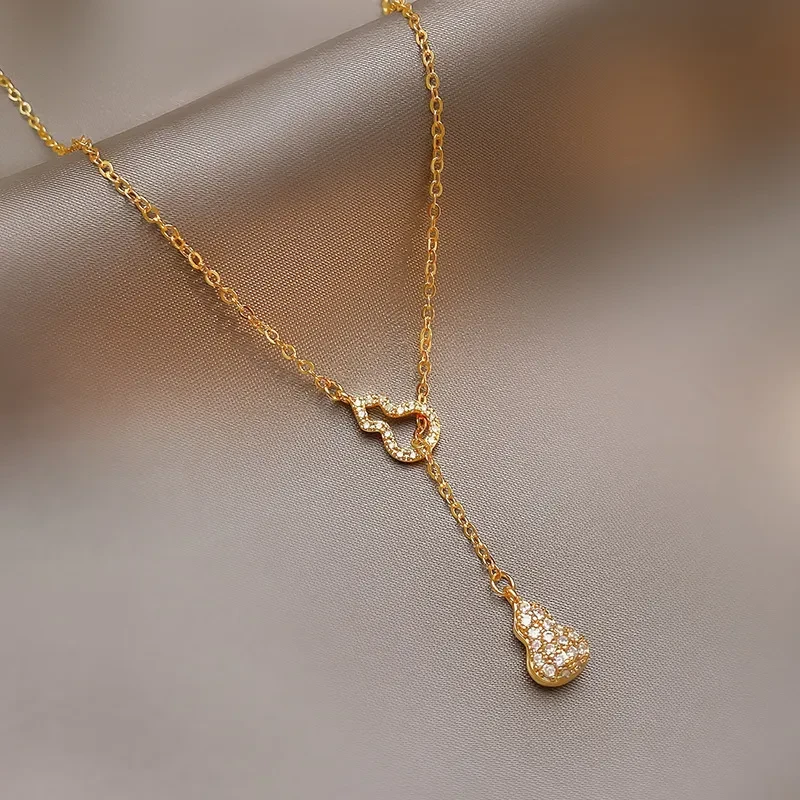 Women's Fashion Simple Gourd Pendant Necklace