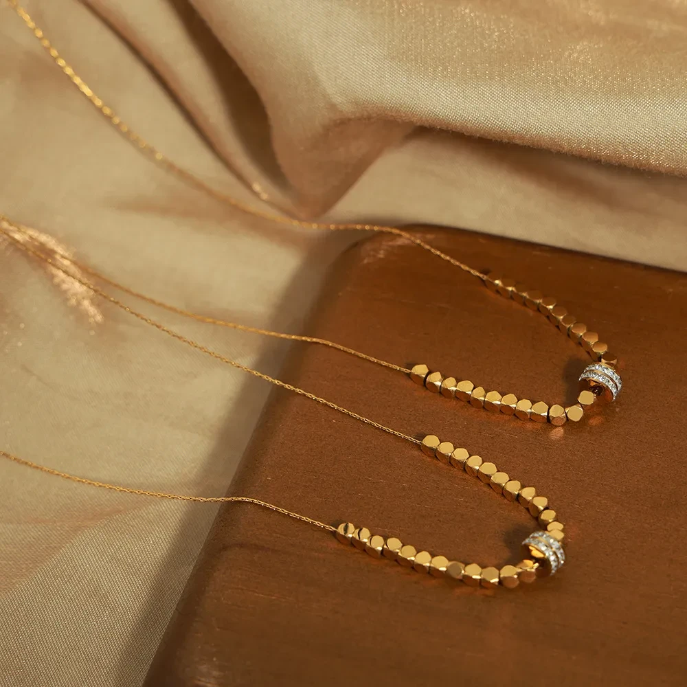 Geometric Design Round Zircon-inlaid Pendant Titanium Steel Gold-plated Cube Sugar Necklace