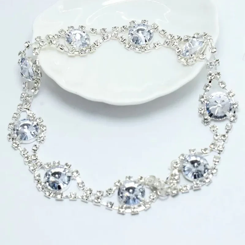 Light Luxury Niche Design, High-end Feel, Super Sparkling Rhinestone Necklace
