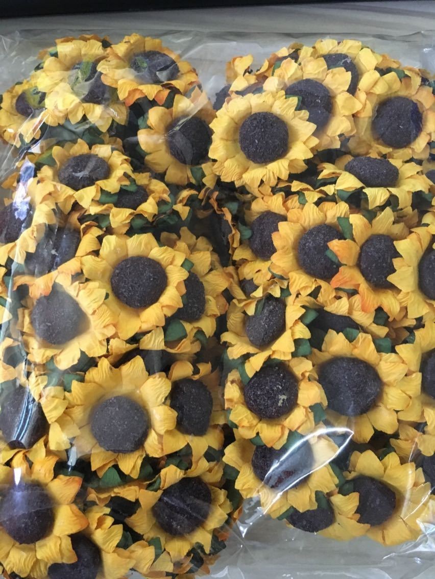 SUNFLOWER Diy Garland Accessories Wedding Candies Box Accessories Small Sunflower Bouquet