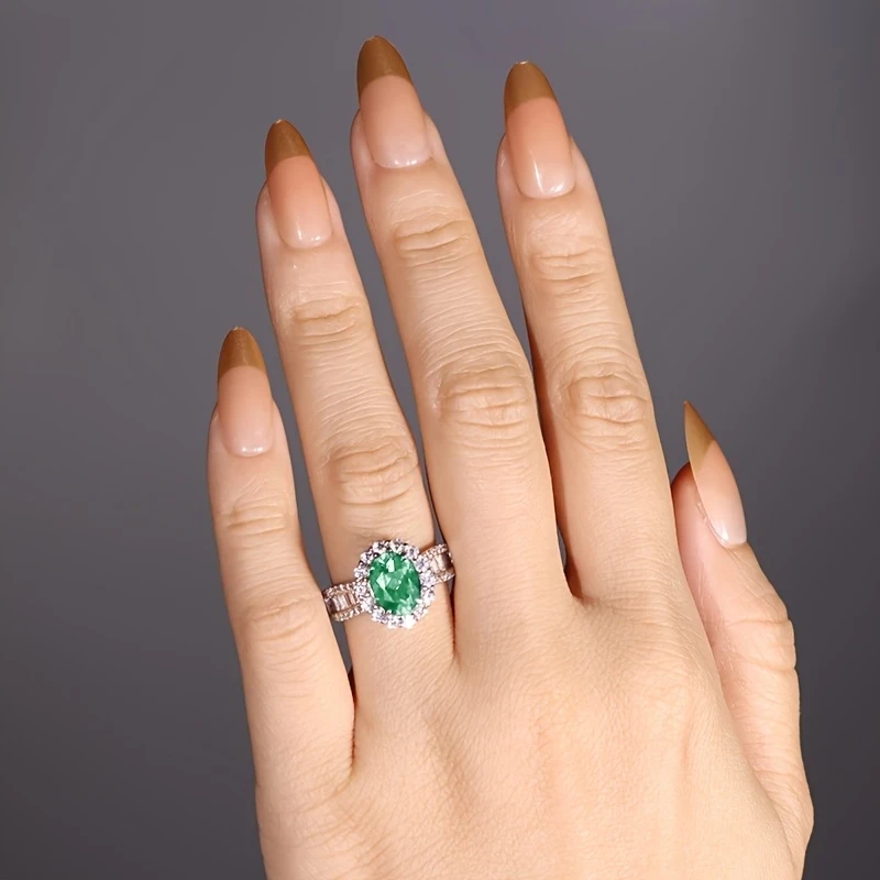 Elegant S925 Silver Ring with 0.4 Carat Green Gemstone  Vintage Arabian Style, Perfect for Daily Wear, Parties, and Holidays, Ideal Gift for Women
