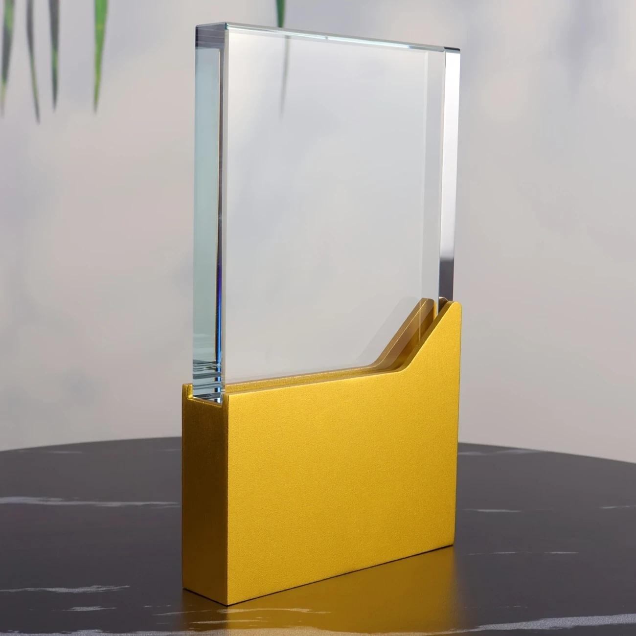 1pc Custom Crystal Glass Frame with Matte Metal Base  Contemporary Rectangular Picture Frame for Office & Home Decor, Ideal for Pet Memorials, Weddings, Graduations, Valentines Day, Mothers Day, Thanksgiving, Teachers Day, Fathers Day Gifts, Pet Memo