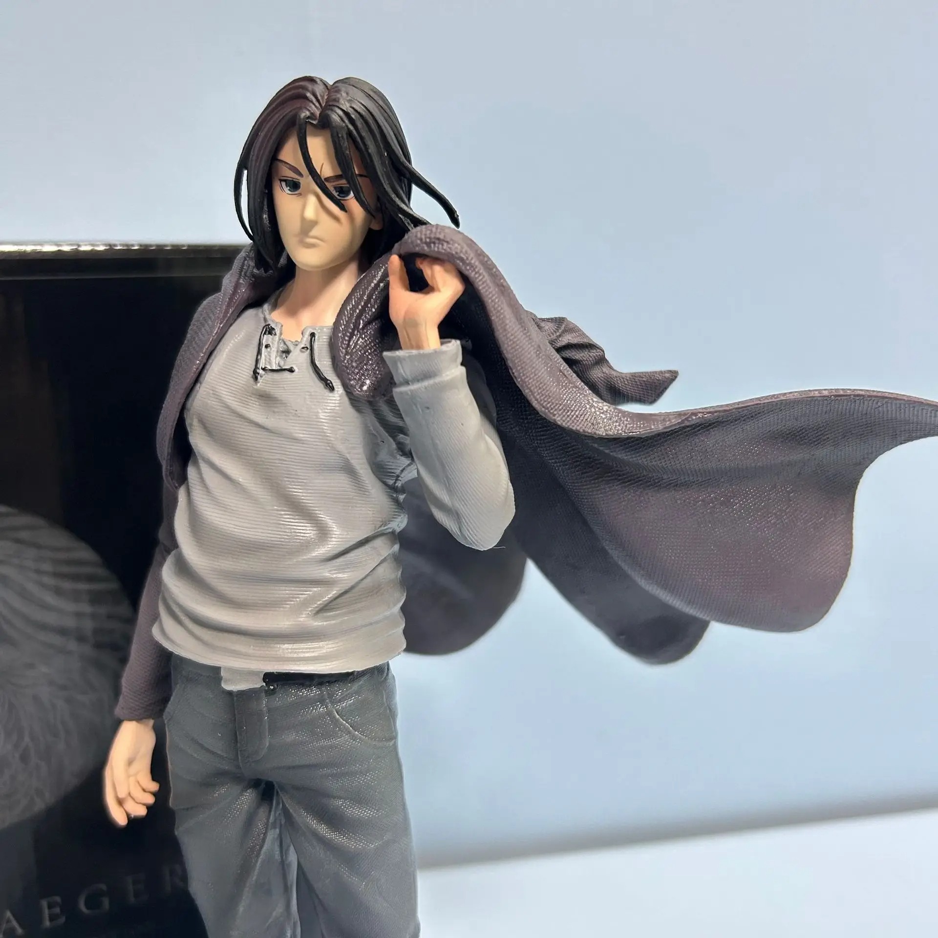 28CM Anime Figure Attack On Titan - Eren Jaeger Figure with Interchangeable Head and Dress Up Suit