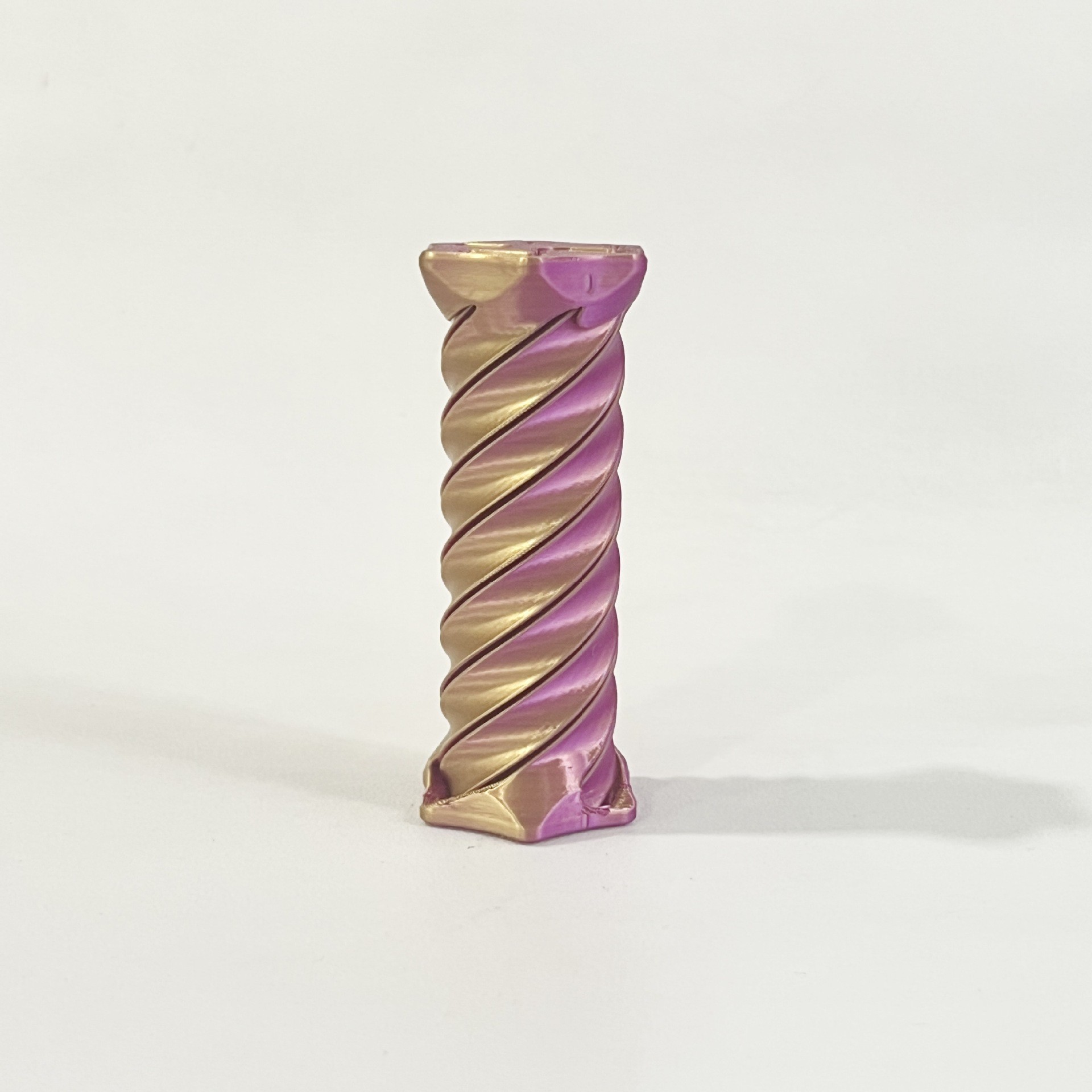 Repeatedly Rotating Spiral Crossing Decompression Toy