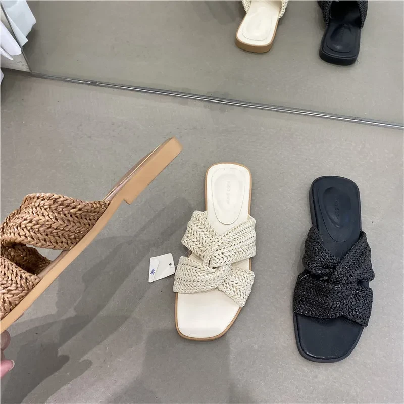 New Products In Early Summer Cross Bow Toe Sandals And Slippers