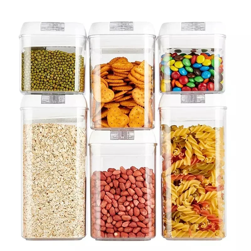 Food container with lock and key