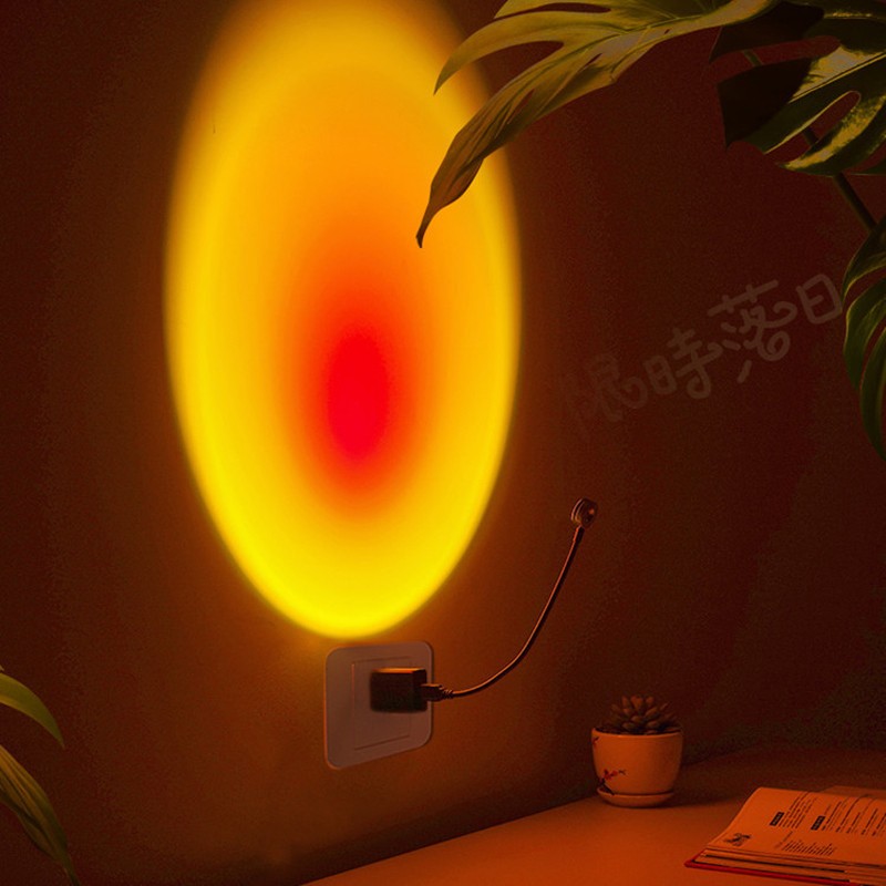 USB Sunset Projection Lamp - Rainbow Atmosphere Night Light for Photography, Selfie, Coffee Store, Live Wall Decoration
