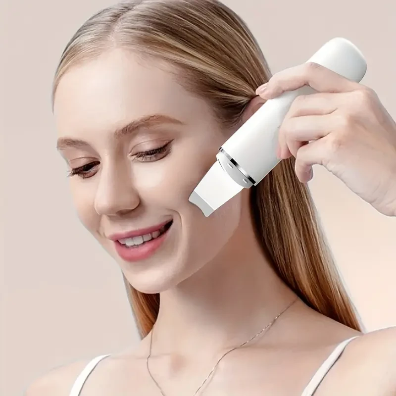 Facial Pore Cleaner Deep Cleansing Peeling Skin Scrubber