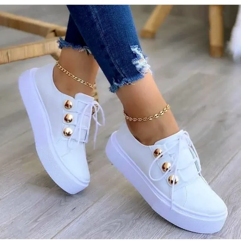 Lace-up Flats Sneakers Women Rivet Casual Shoes