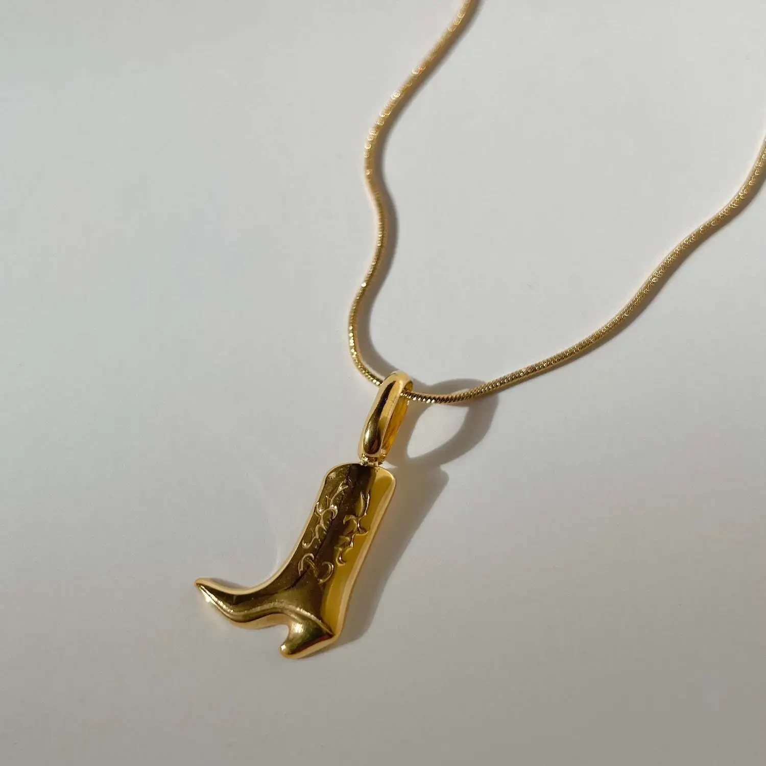 Color-preserving Denim Boots Pendant Necklace