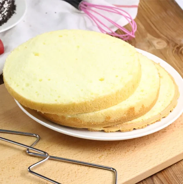 Adjustable Cake Slicer
