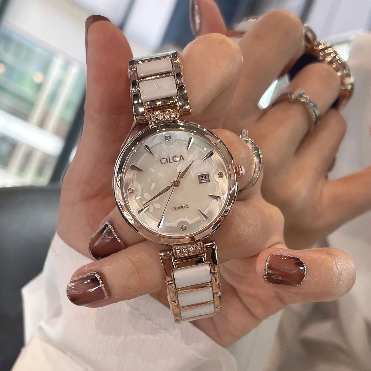 CILOA Elegant Women's Watch  Ceramic Band, Stainless Steel Case, Quartz Movement, Fashionable and Luxurious Accessory