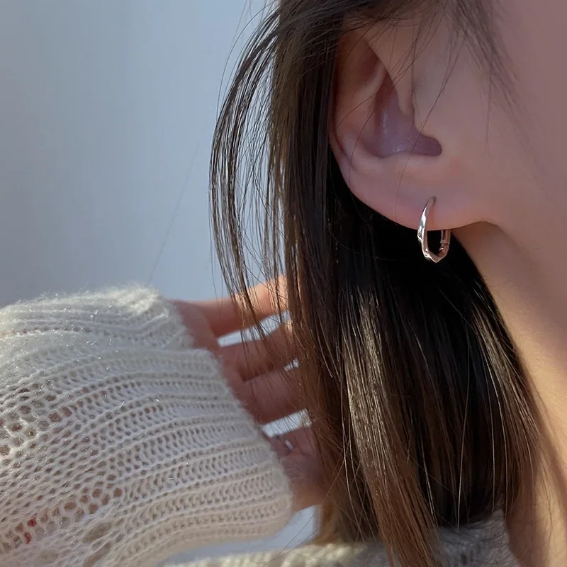 Sterling Silver Round Earrings Simple Inlaid Design for Women, Wedding Jewelry Accessories