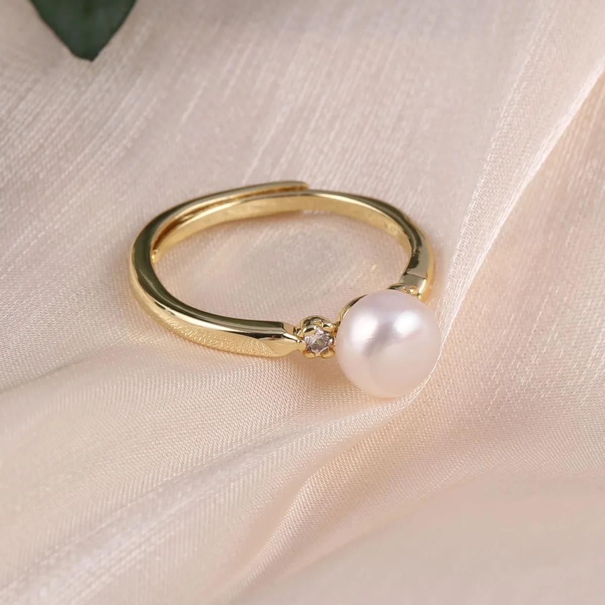 Natural Freshwater Pearl Rings for Women