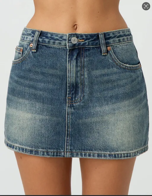 Mini skirt for ladies