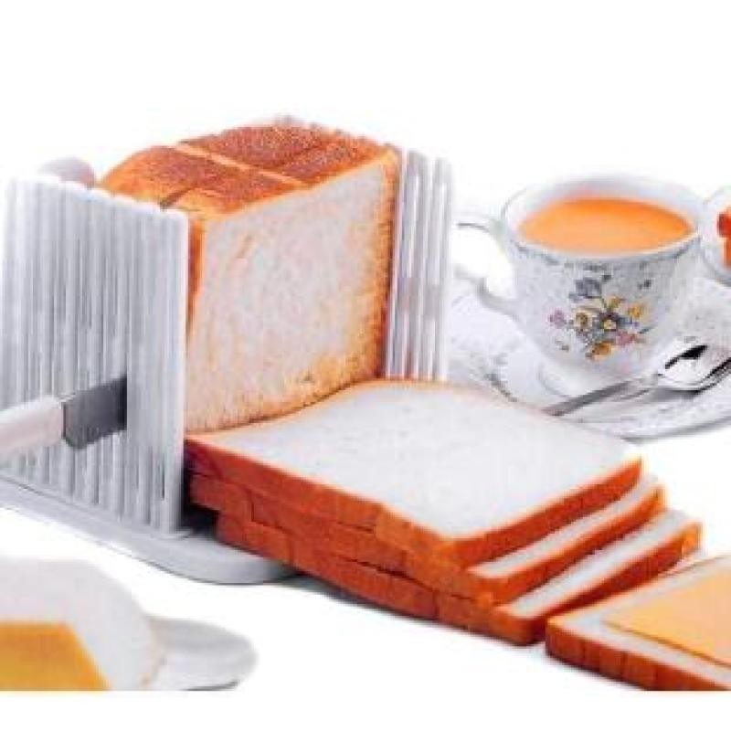 Bread slicer