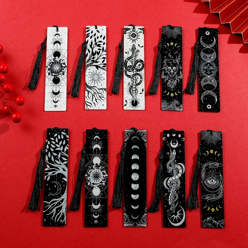 Creative Skull Pattern Acrylic Tassel Reading Decoration Bookmark