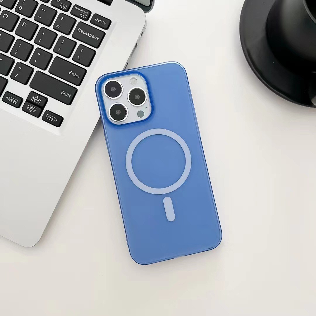 Ice Mist Magnetic Suction Phone Case Ultra-thin PC Translucent
