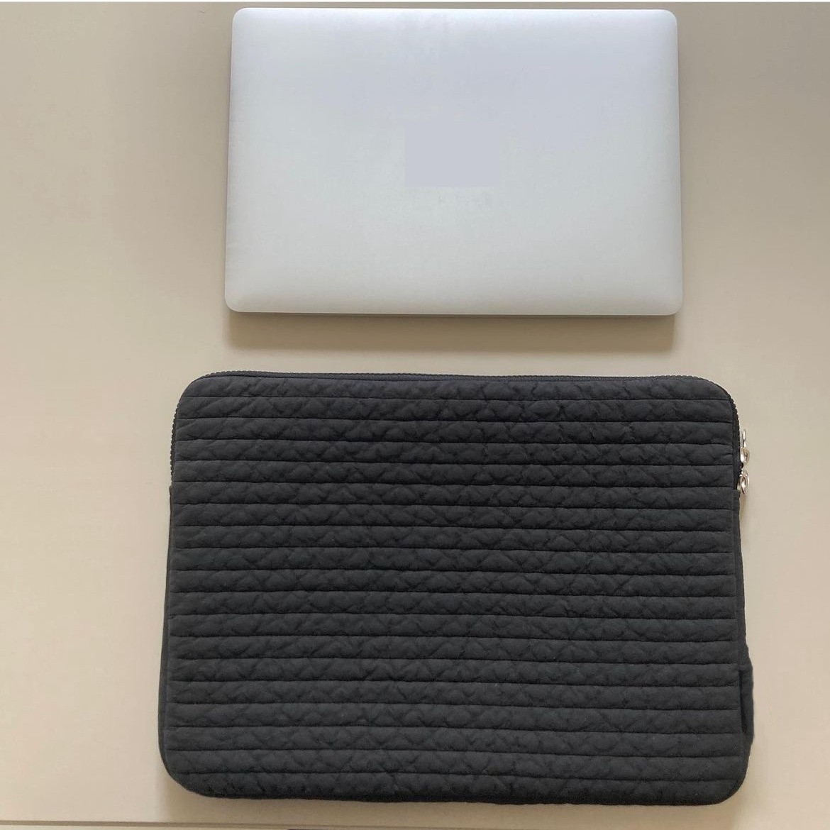 Hand-held Anti-seismic White Black Laptop Bag