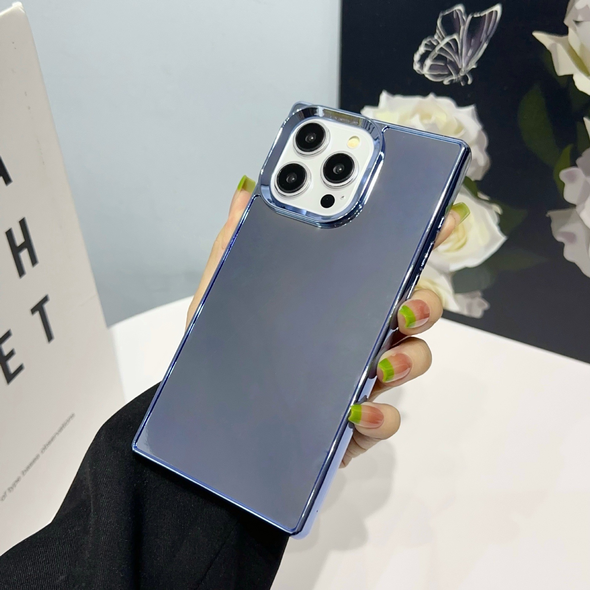 Right-angle Large Hole Electroplating Mirror Drop-resistant Mobile Phone Protective Cover
