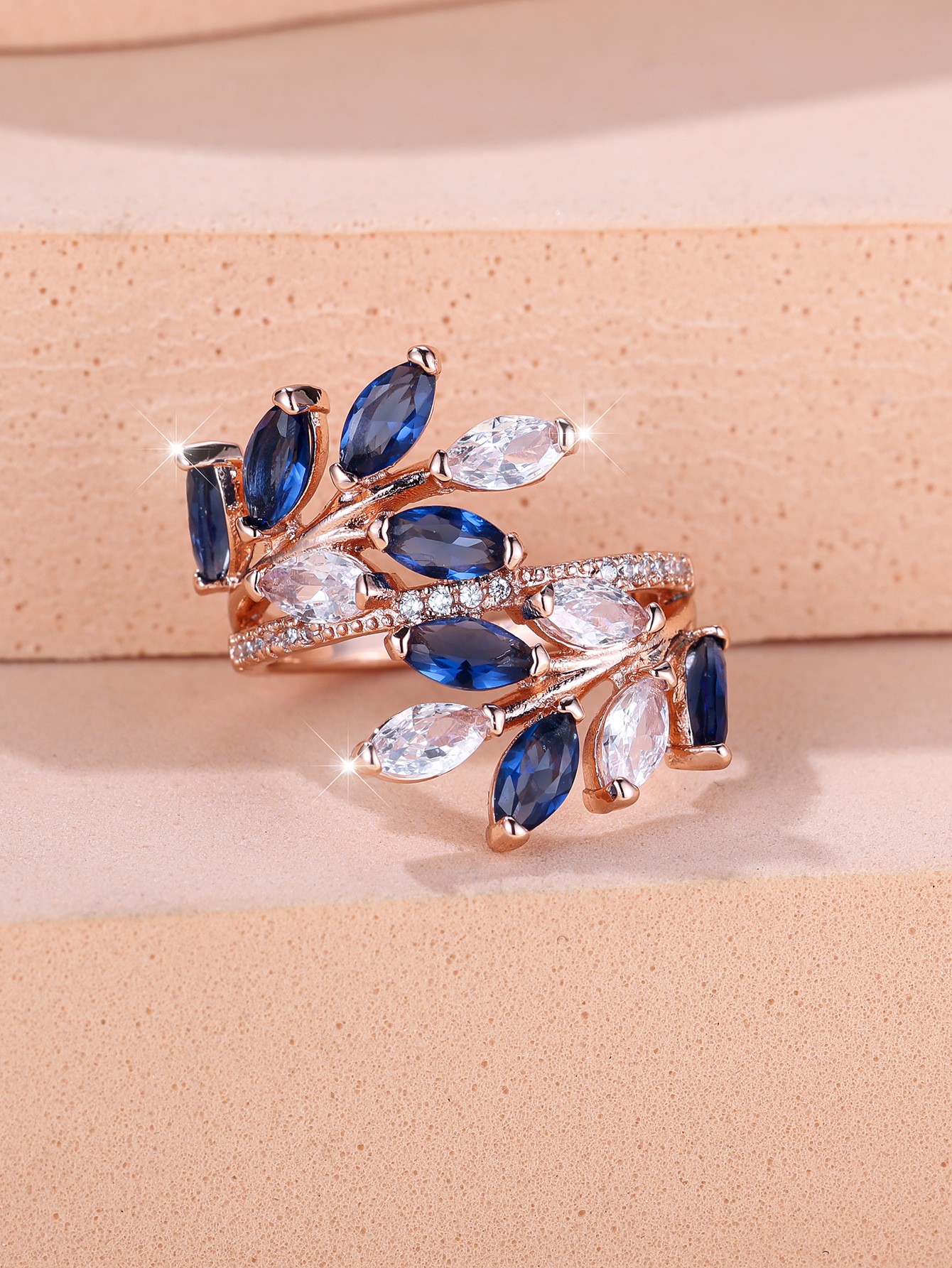 Horse Eye Zircon Leaf Ring Fashion All-match