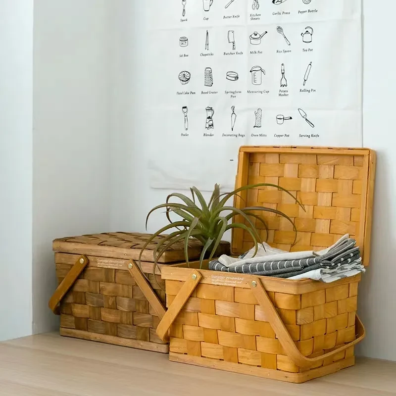 Basket With Lid