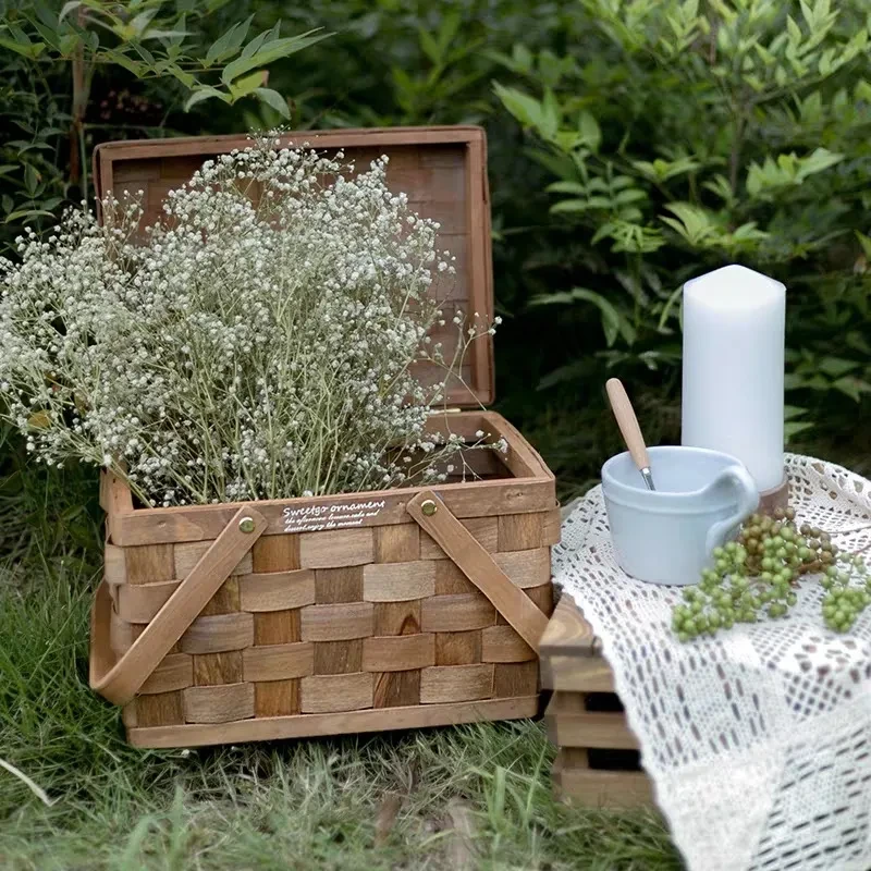 Basket With Lid