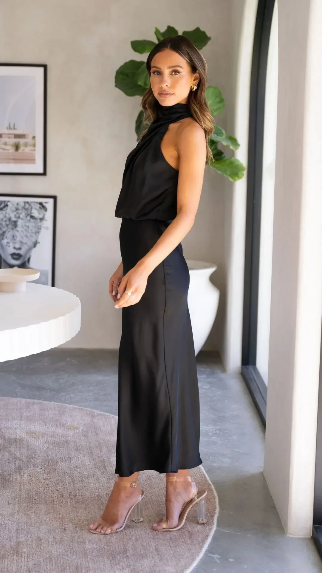 Sleeveless Halter Neck Dress Summer Fashion Temperament Evening Dresses For Women Clothing