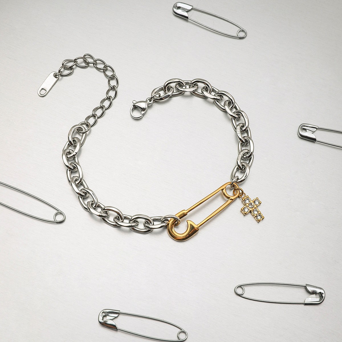 Color Matching Bracelet Light Luxury High-grade Sense Clip Does Not Fade