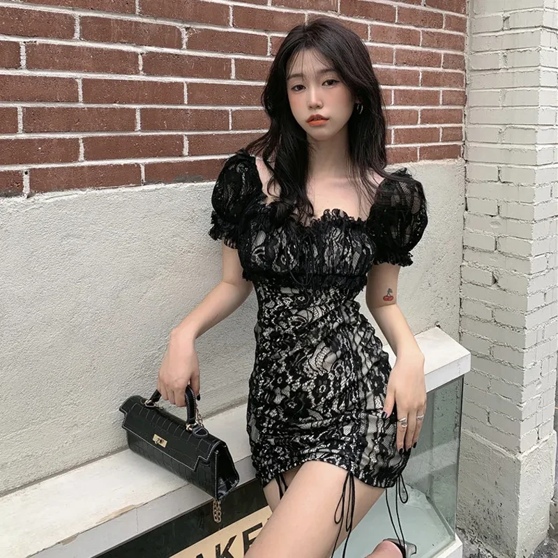 Dress Sweetheart Neckline