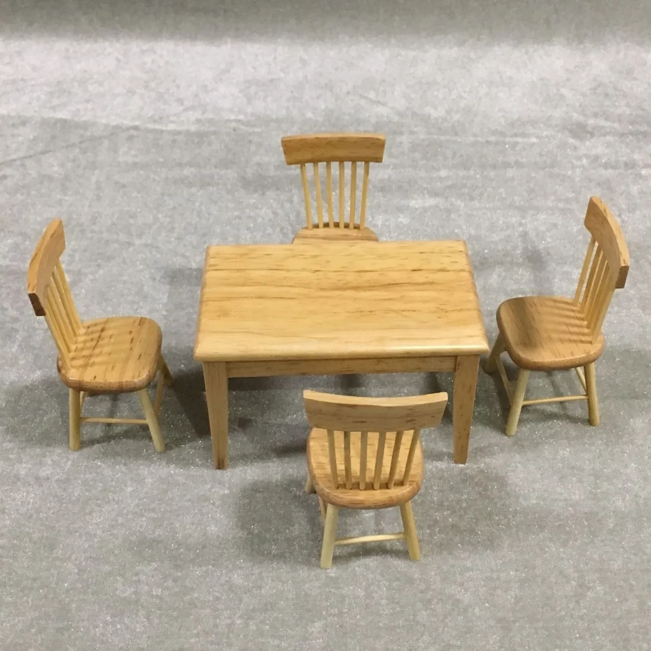 1 12 Scale Chair