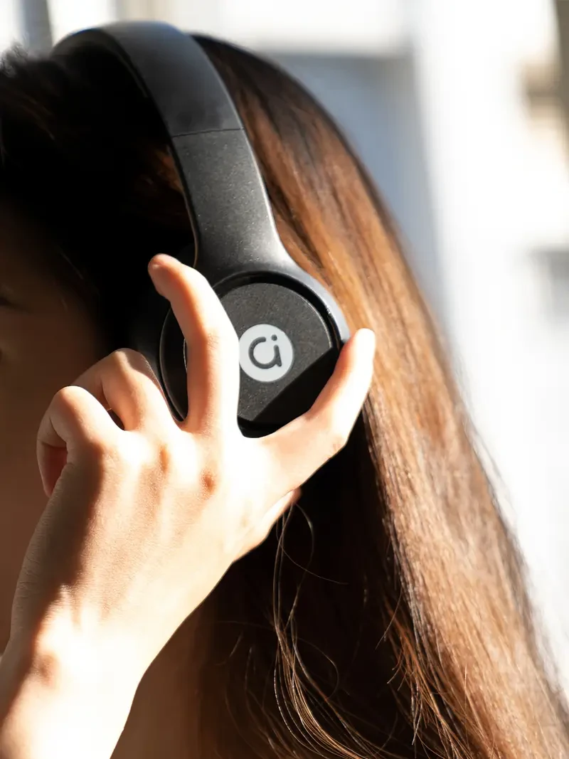 ASUS Wireless Over-Ear Headphones Noise Isolation, Foldable Design, Built-In Microphone for Gaming and Music