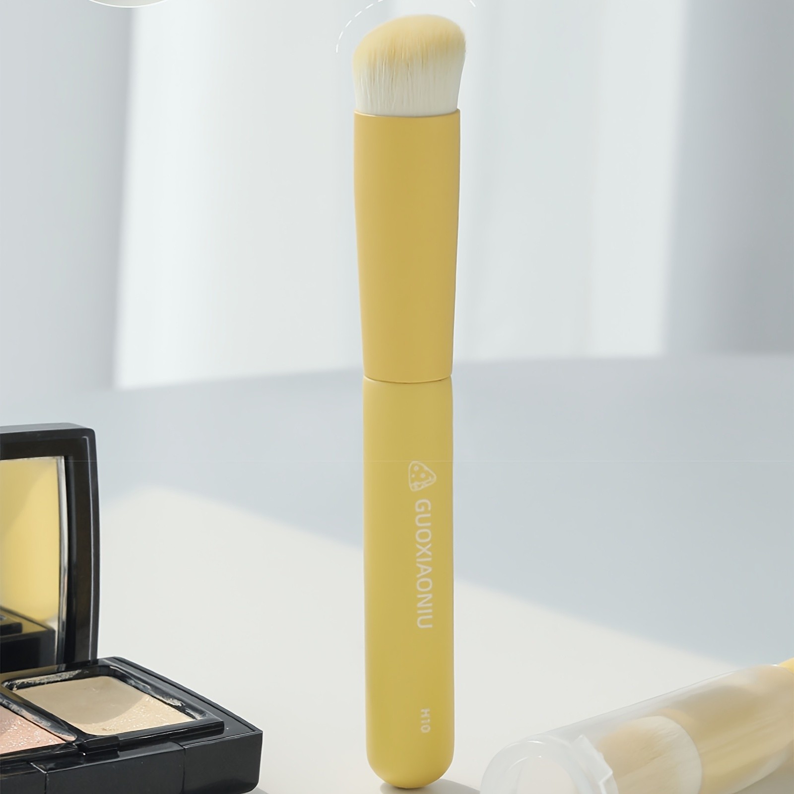 GUOXIAONIU Portable Concealer Brush