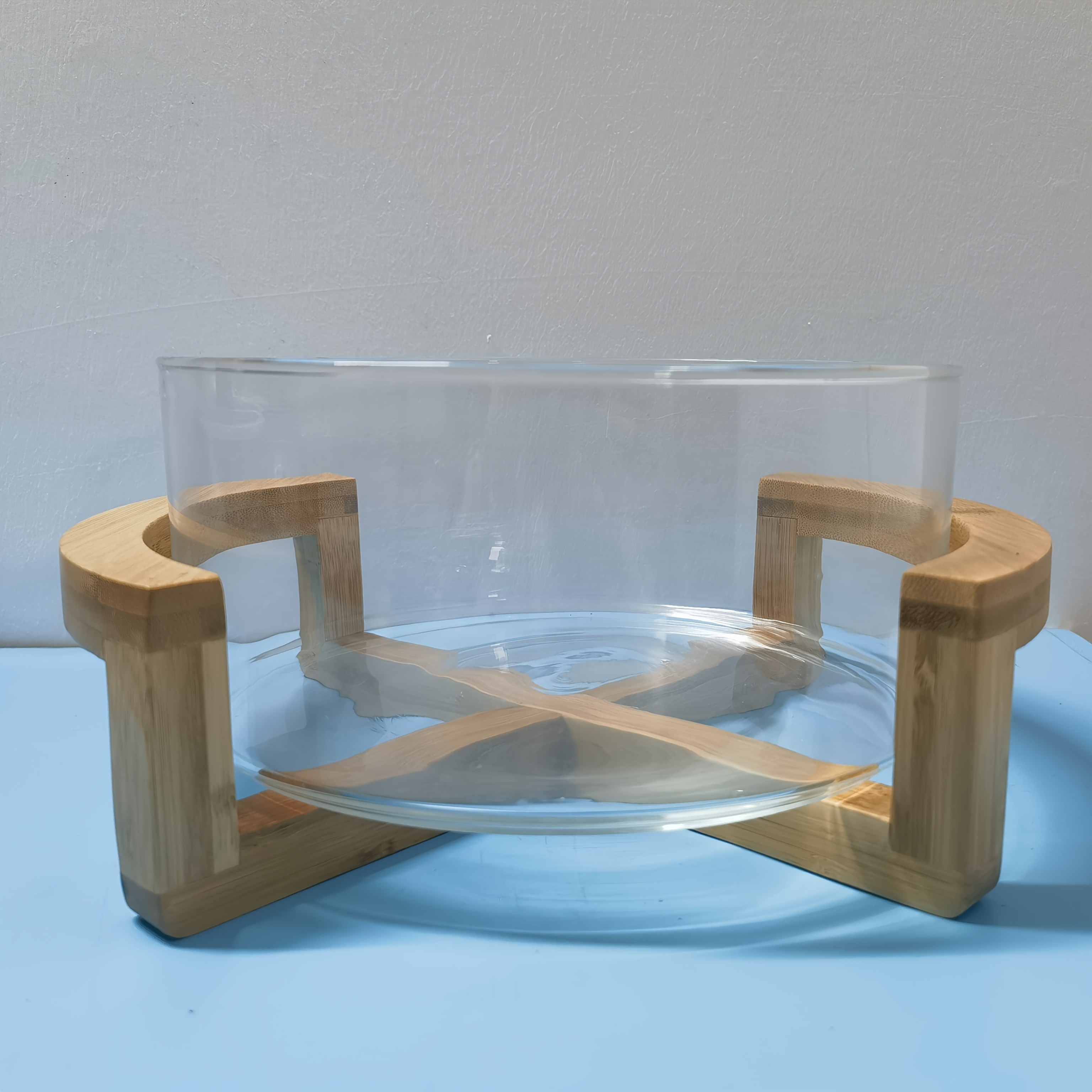 YUMIPLUS Glass Fruit Plate with Bamboo Base  Elegant Snack & Salad Bowl for Home, Restaurant & Hotel Use