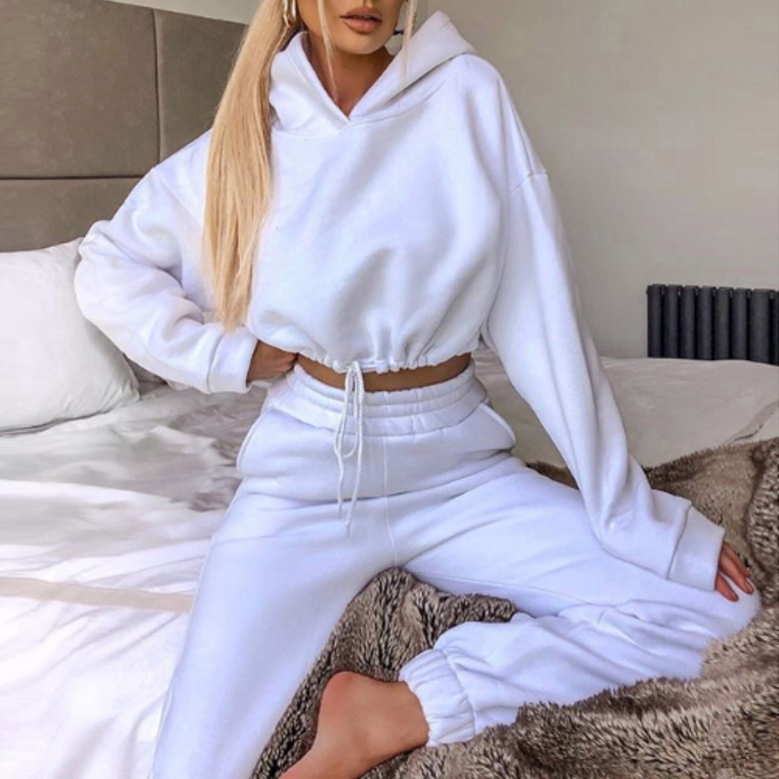 Athleisure Chic: Women's Hoodie & Jogger Duo