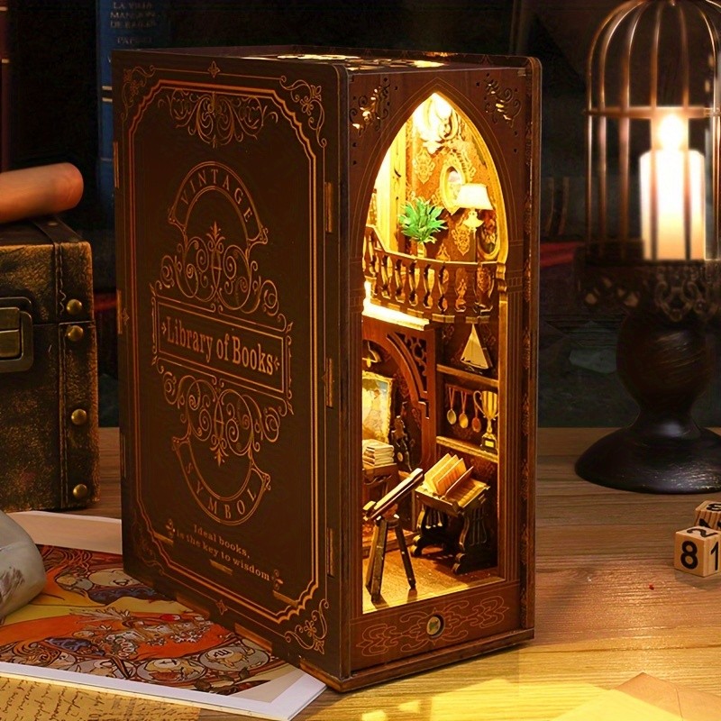 3D Retro Miniature Architectural Scene | Small House Bookends
