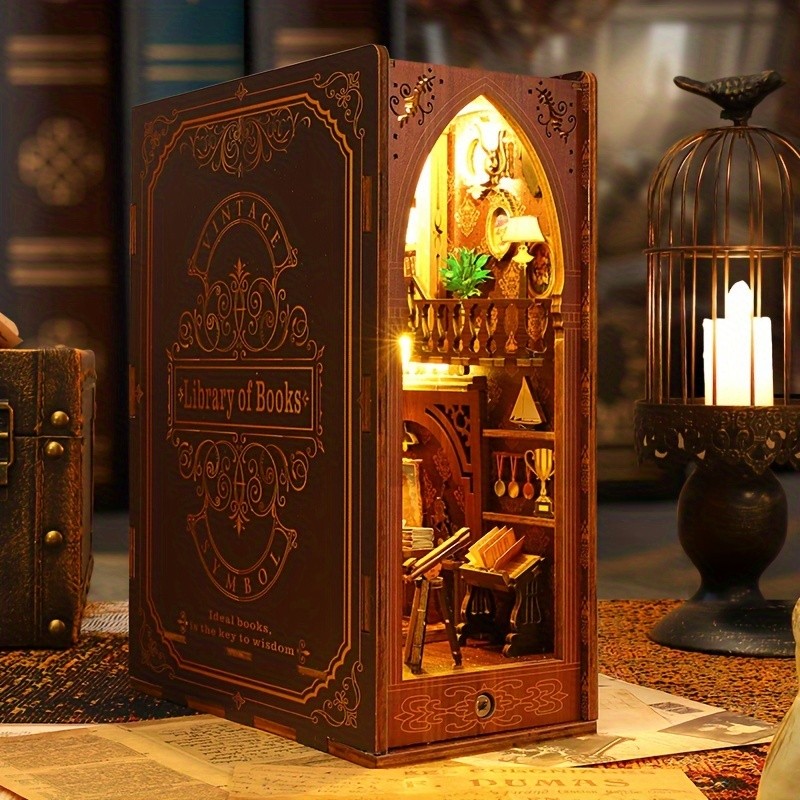 3D Retro Miniature Architectural Scene | Small House Bookends