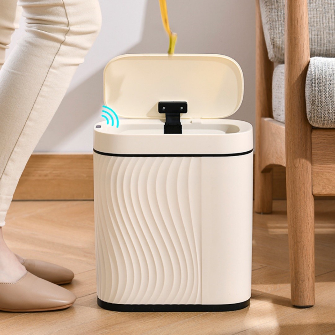 Minimalist Bin